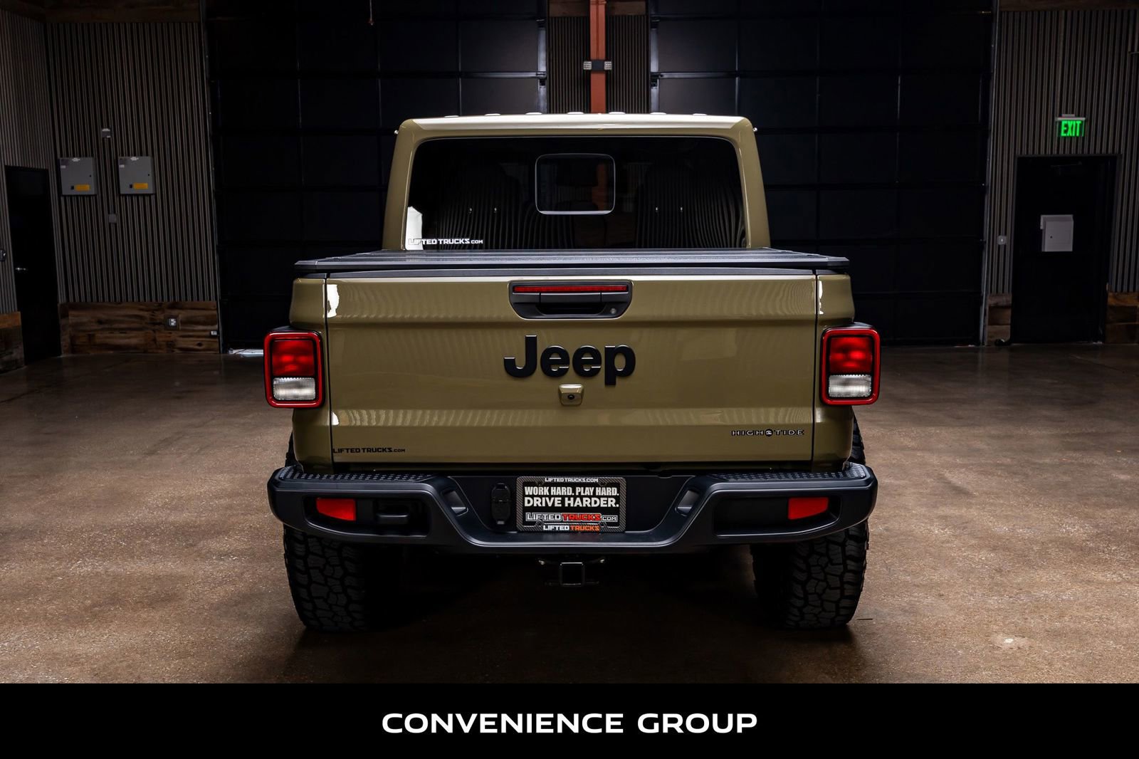 Used 2025 Jeep Gladiator Sport AWD/4WD image 7