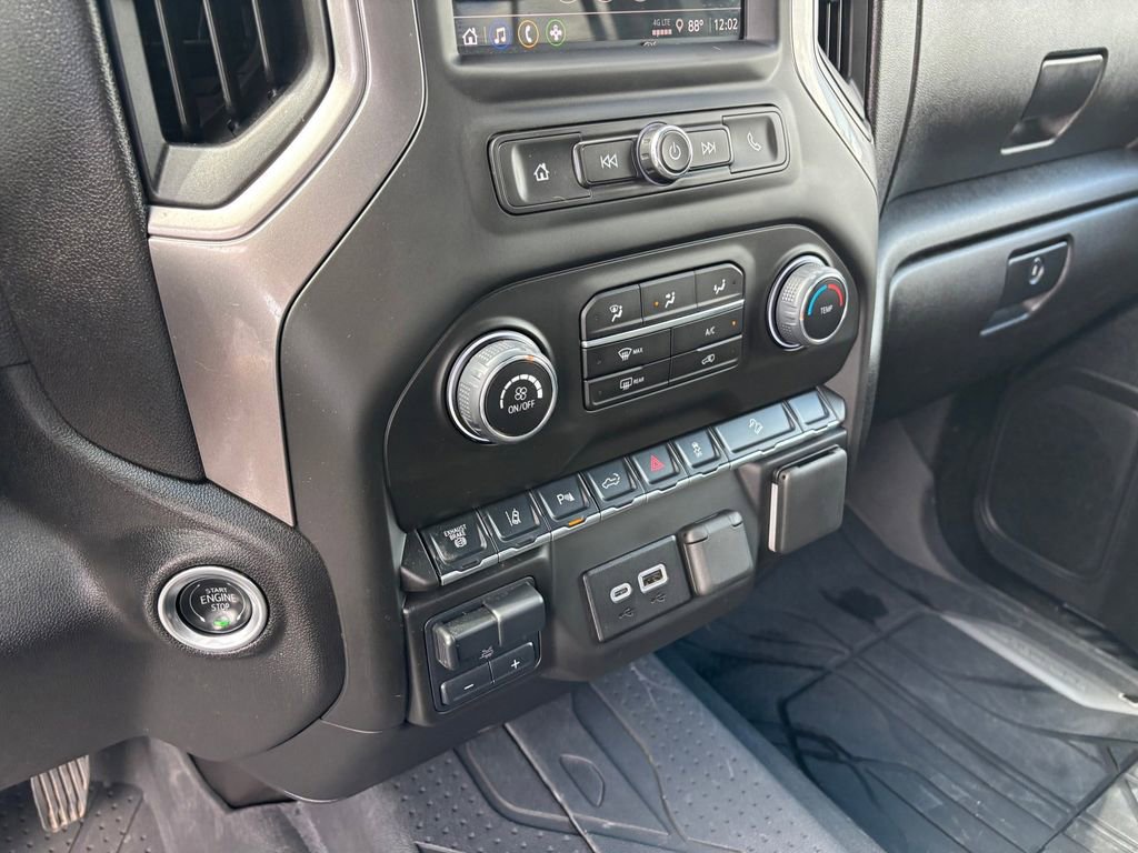 Used 2025 Chevrolet Silverado 2500 Custom w/ Custom Value Package image 16
