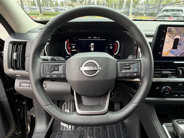 Certified 2026 Nissan Pathfinder SL FWD image 19