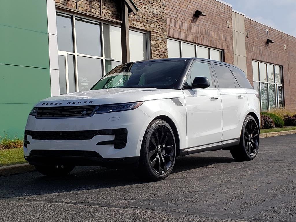New 2025 Land Rover Range Rover Sport SE image 1