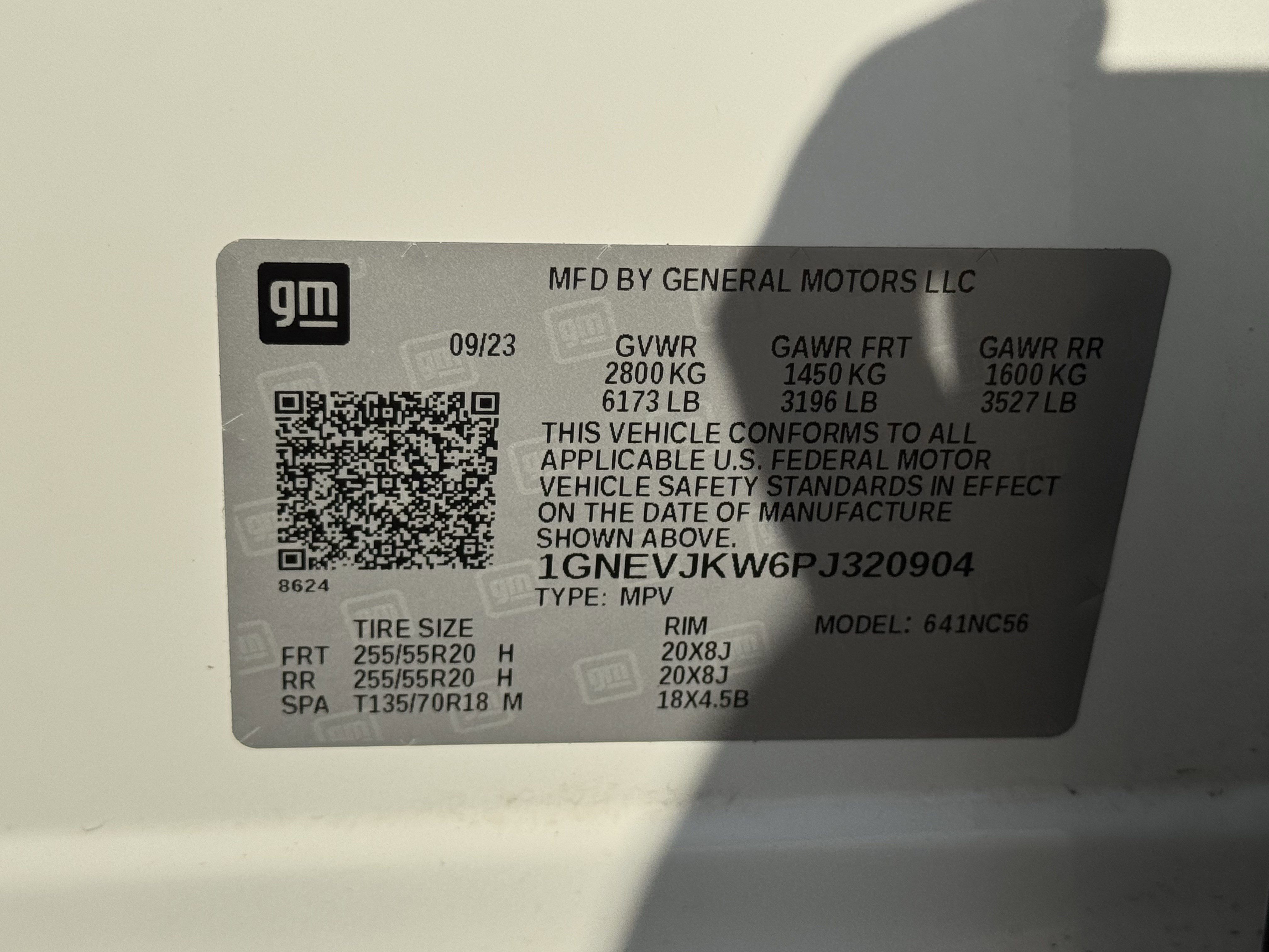 Used 2023 Chevrolet Traverse RS image 33