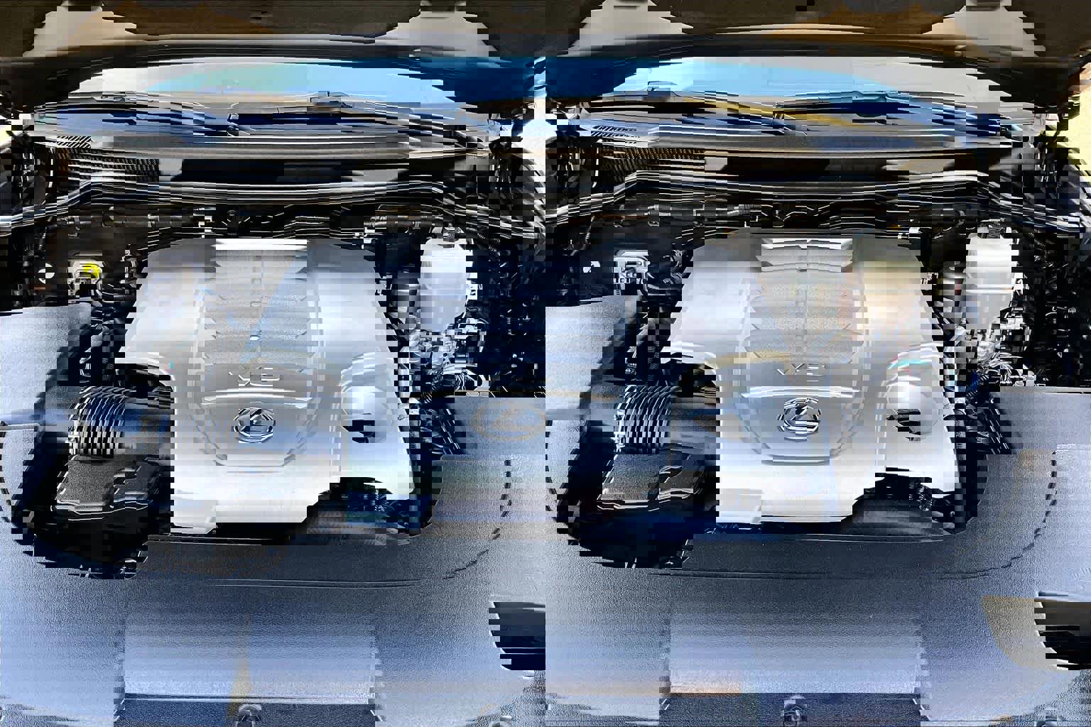 Used 2019 Lexus LX 570 4WD image 31