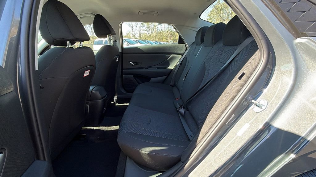 New 2026 Hyundai Elantra SE image 20