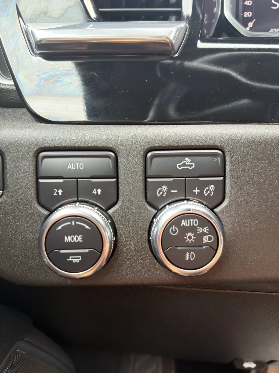Used 2023 GMC Sierra 1500 Elevation AWD/4WD image 12