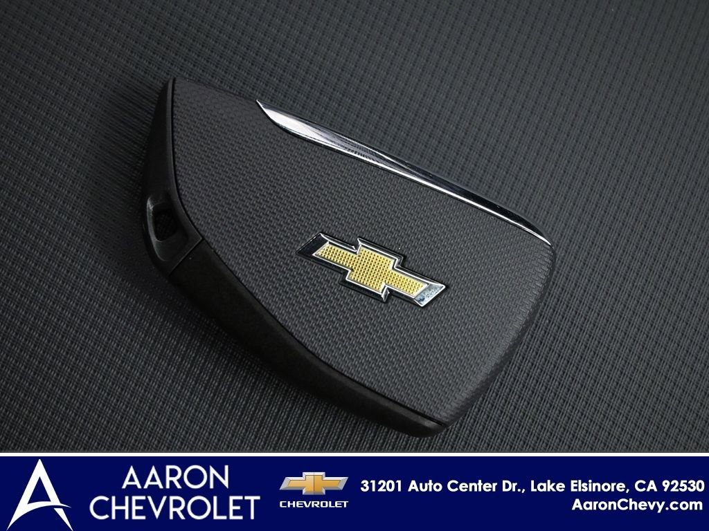 New 2026 Chevrolet Equinox EV LT w/ LPO, Blackout Package FWD image 39