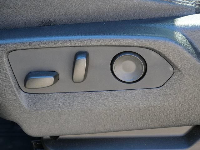 Used 2023 Chevrolet Suburban High Country AWD/4WD image 13