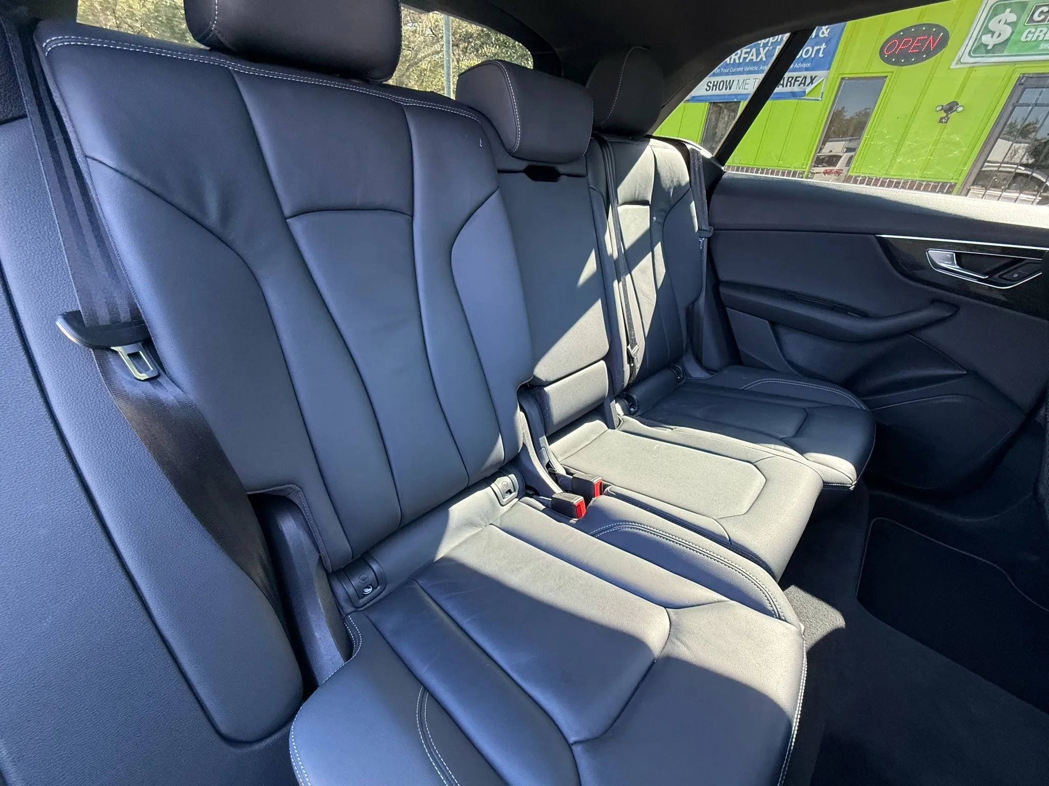 Used 2019 Audi Q8 Premium w/ Convenience Package image 34