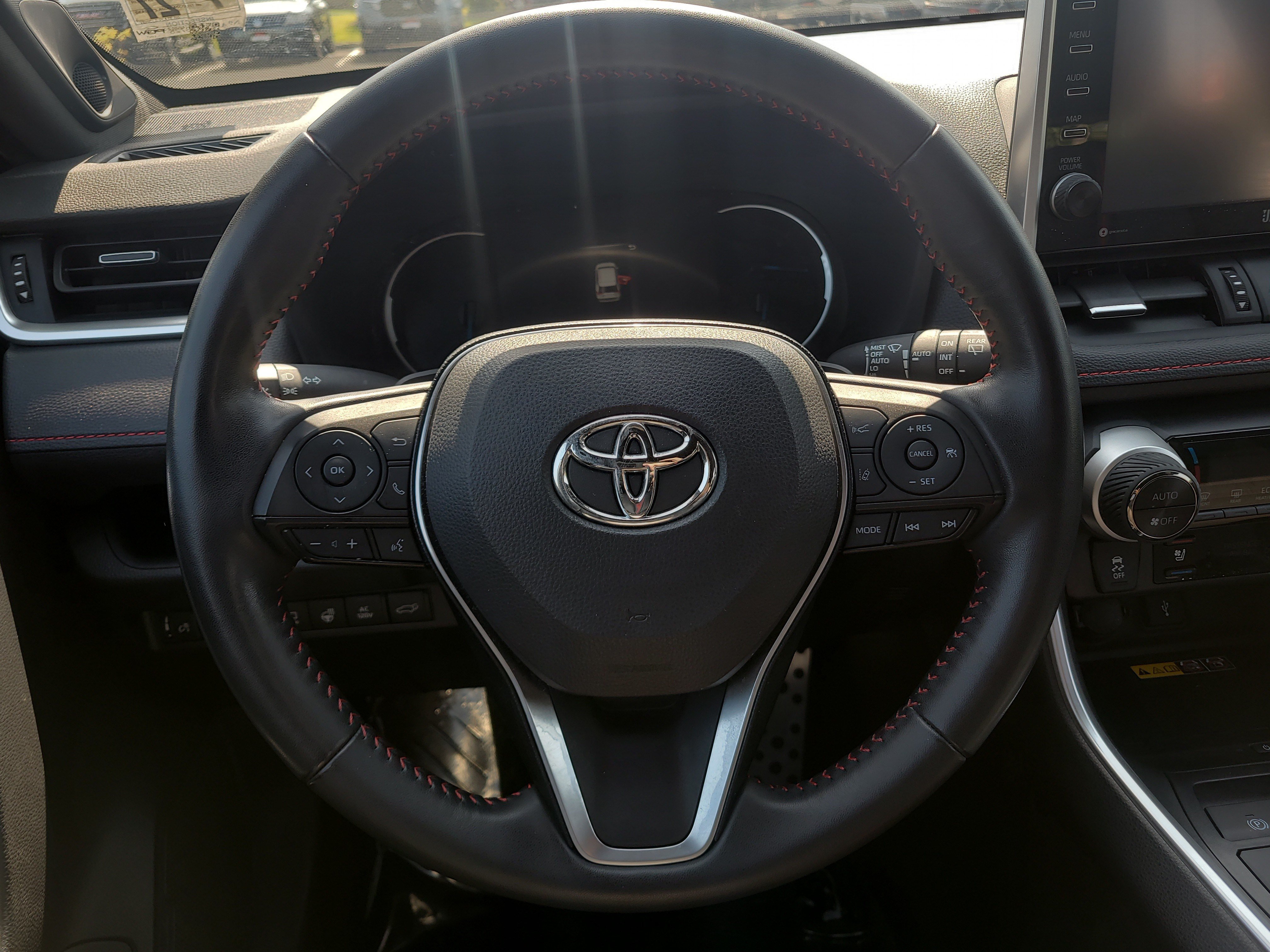 Certified 2022 Toyota RAV4 XSE w/ Premium Package AWD/4WD image 21