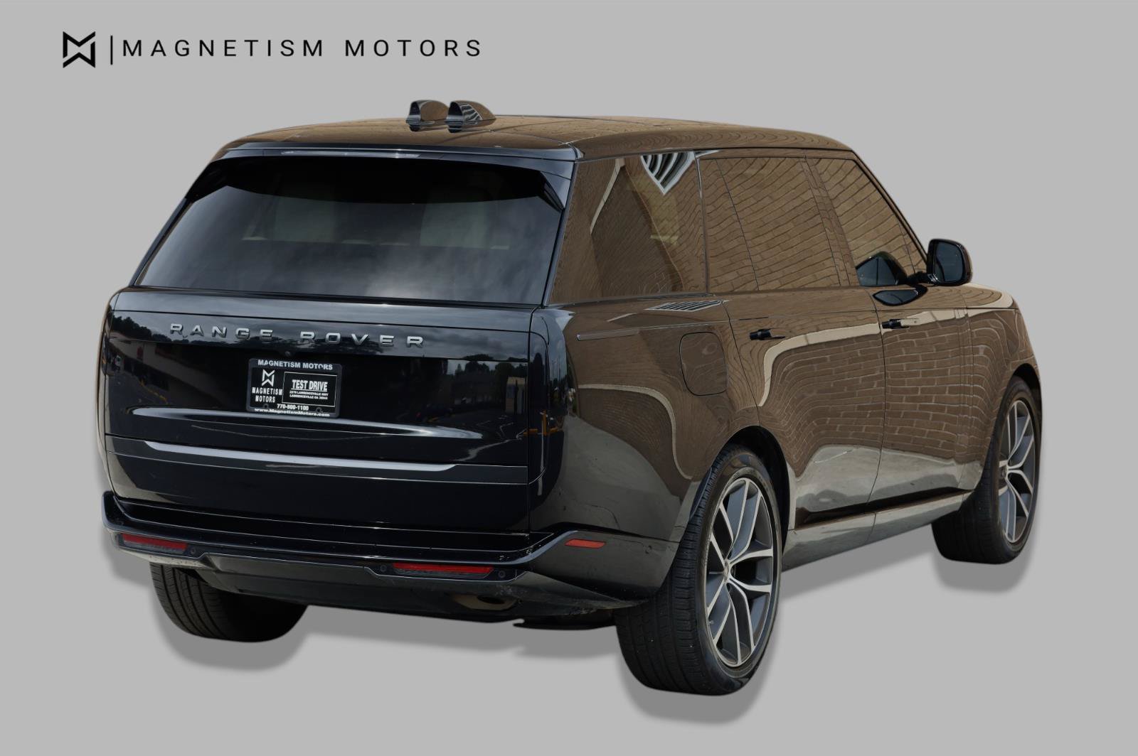 Used 2024 Land Rover Range Rover Long Wheelbase SE AWD/4WD image 9