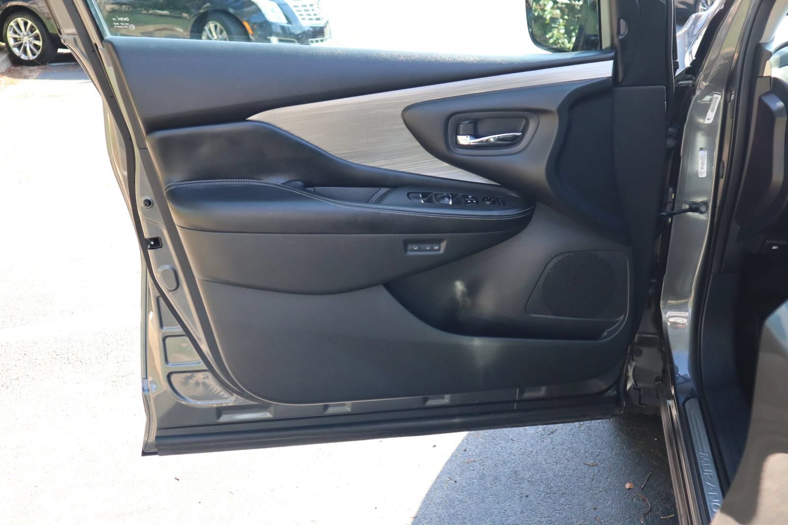 Used 2015 Nissan Murano SL w/ SL Technology Package FWD image 7