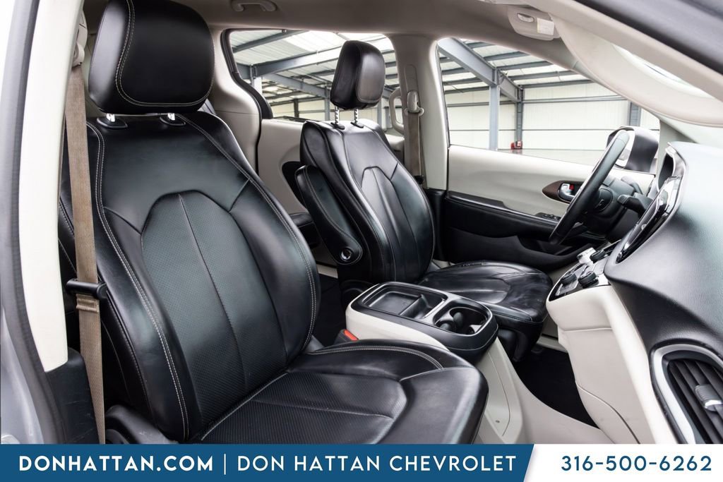 Used 2021 Chrysler Voyager Lxi FWD image 18