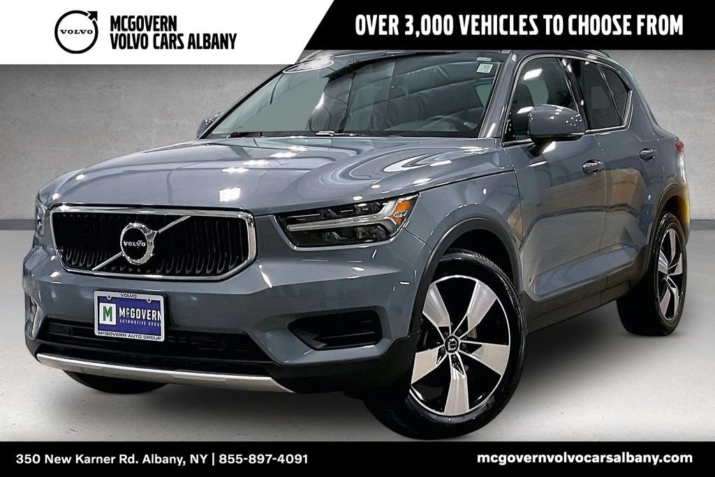 Used 2020 Volvo XC40 T5 Momentum w/ Protection Package