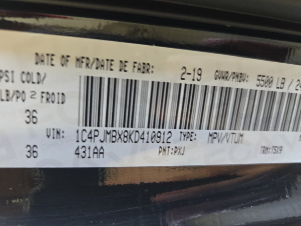 Used 2019 Jeep Cherokee Trailhawk w/ Cold Weather Group AWD/4WD image 41