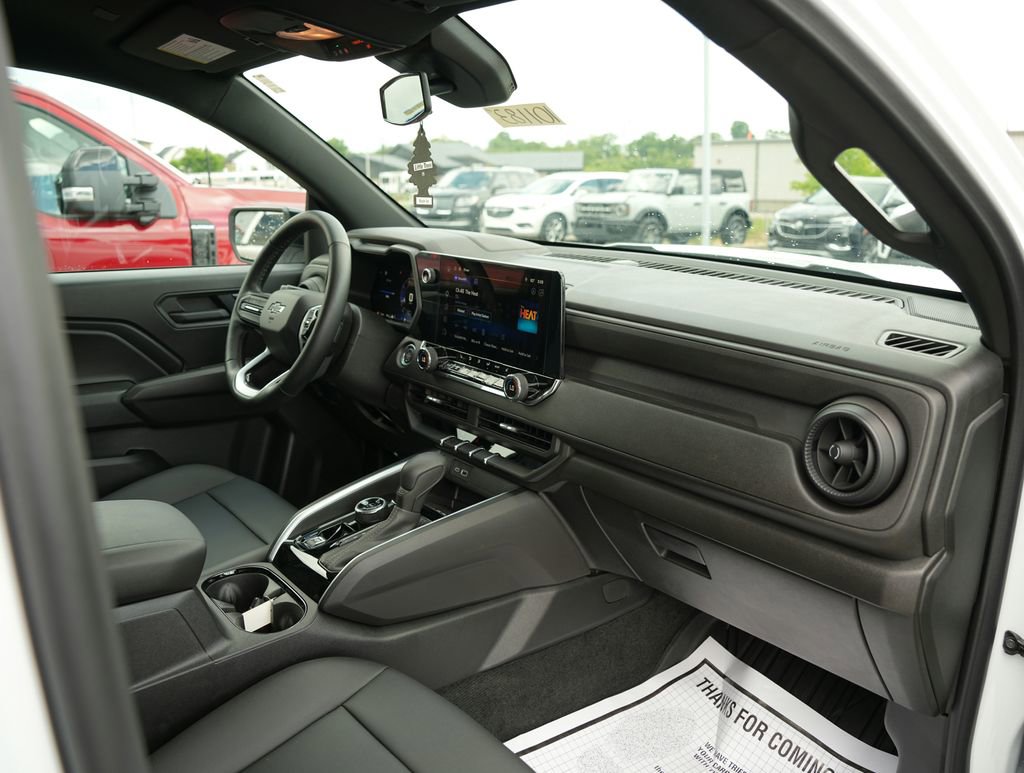 Used 2026 Chevrolet Colorado Trail Boss AWD/4WD image 19