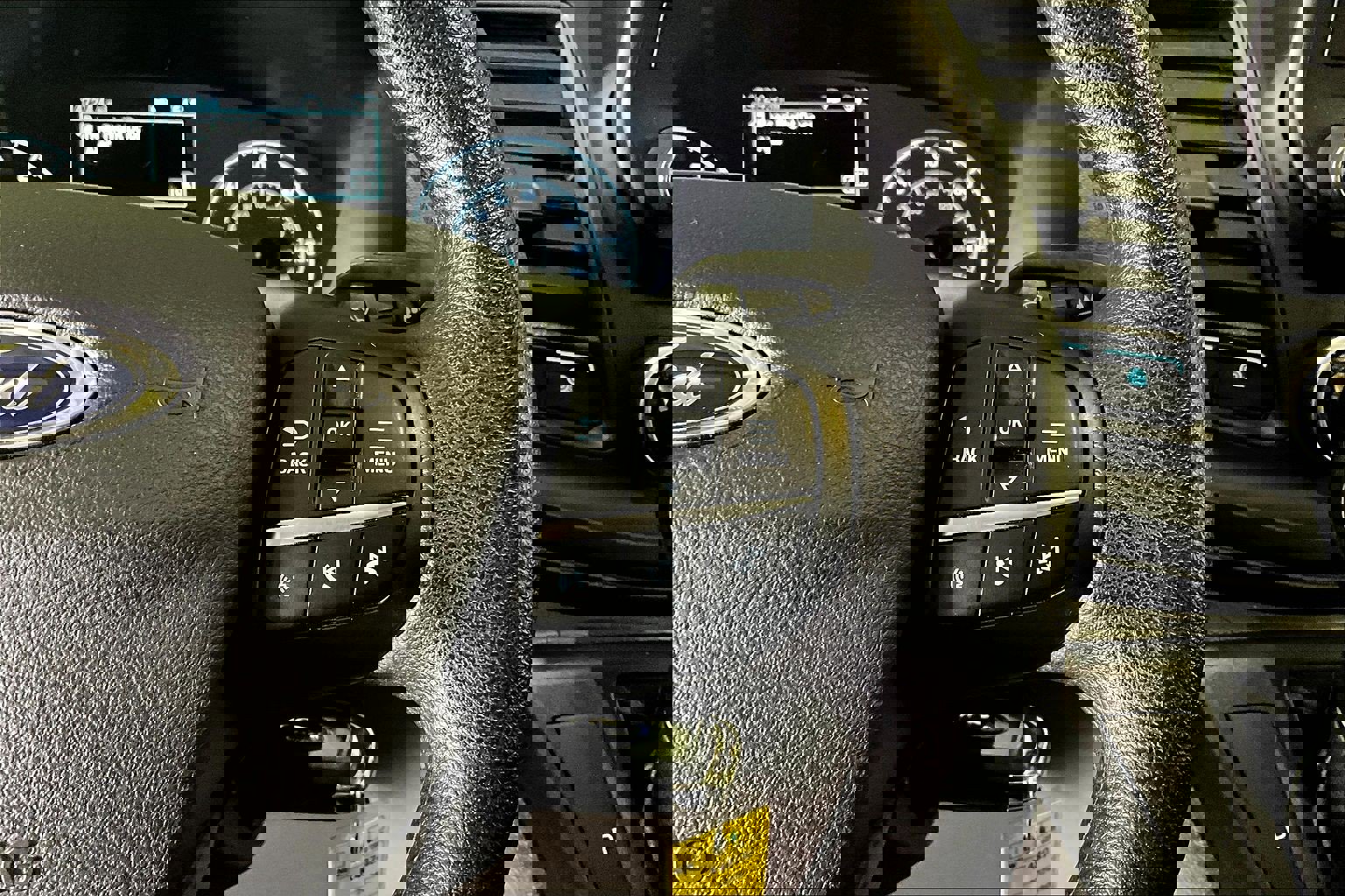 Used 2024 Ford Transit 250 Low Roof w/ Exterior Upgrade Package image 12