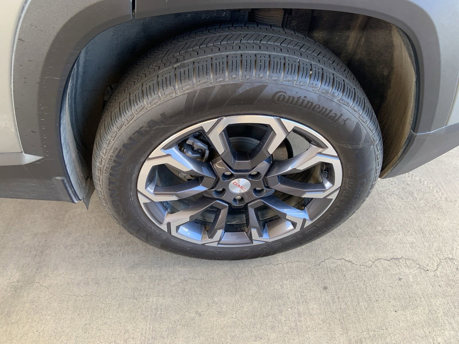 Certified 2025 GMC Terrain Elevation w/ Elevation Premium Package image 11