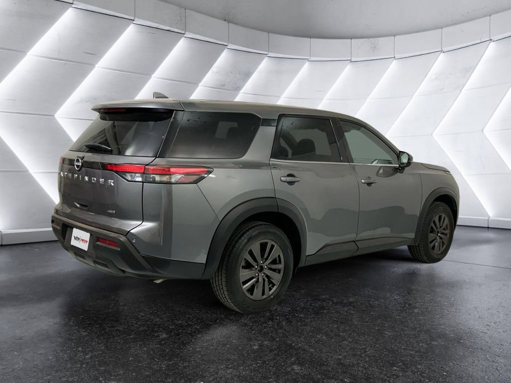 Used 2022 Nissan Pathfinder S AWD/4WD image 4