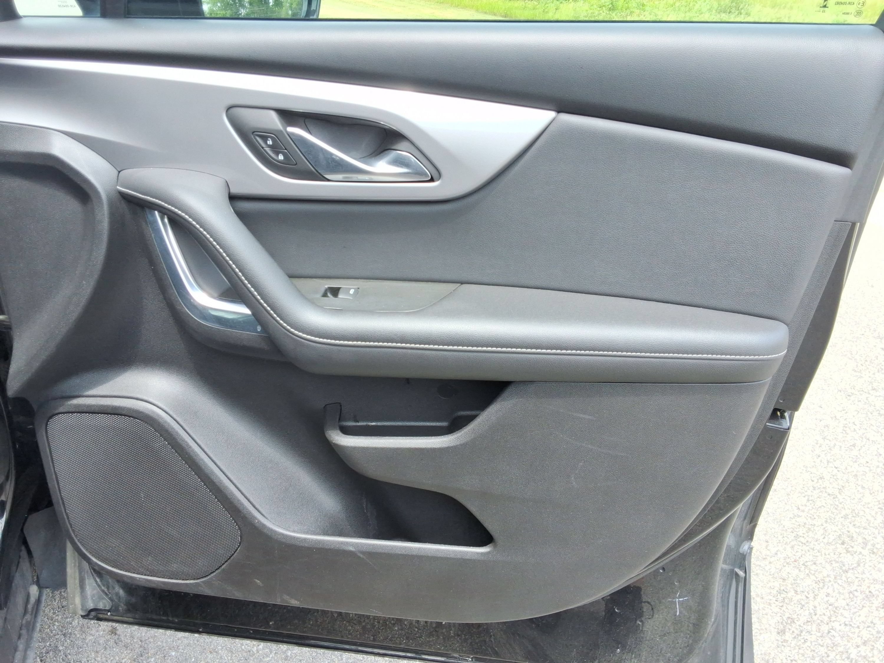 Used 2024 Chevrolet Blazer LT AWD/4WD image 25