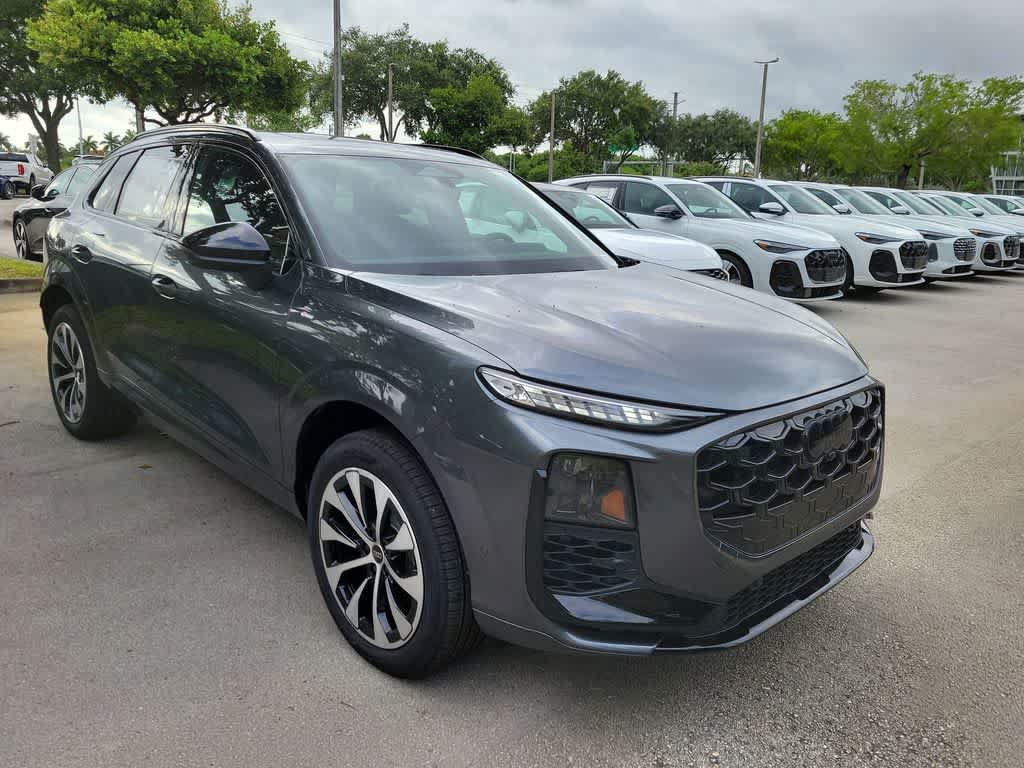New 2026 Audi Q3 quattro 2.0T AWD/4WD image 2