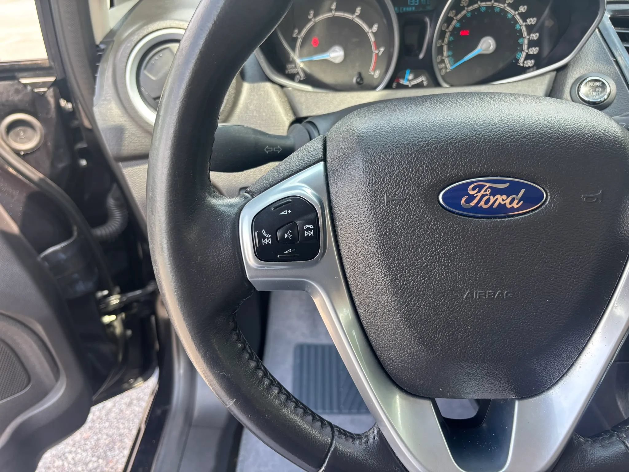 Used 2014 Ford Fiesta Titanium w/ Exterior Protection Package FWD image 12