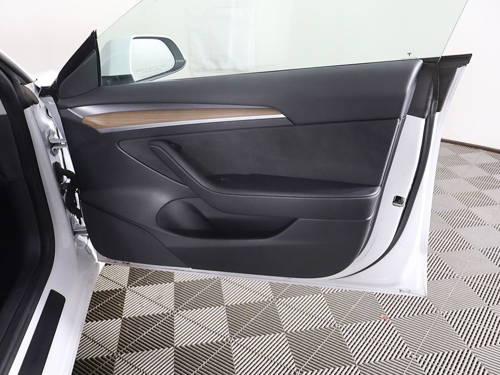 Used 2023 Tesla Model 3 Standard Range RWD image 25