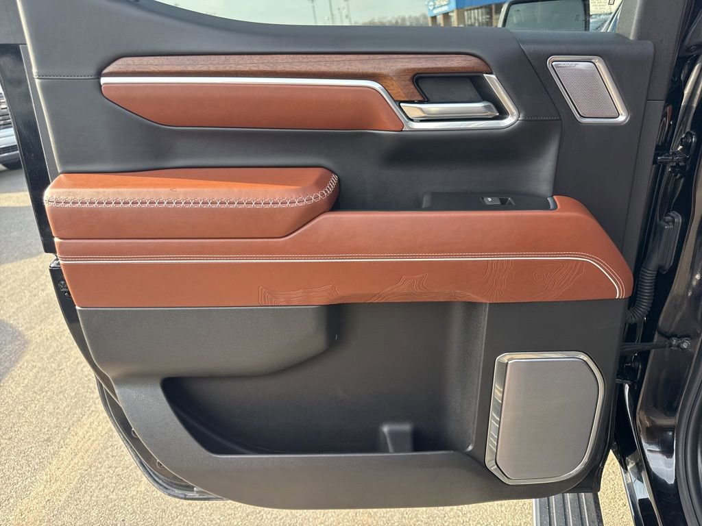 Used 2025 GMC Sierra 1500 Denali Ultimate image 30