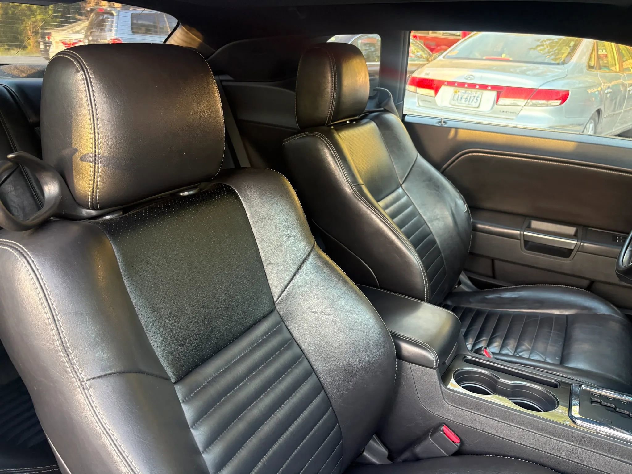 Used 2010 Dodge Challenger R/T RWD image 21
