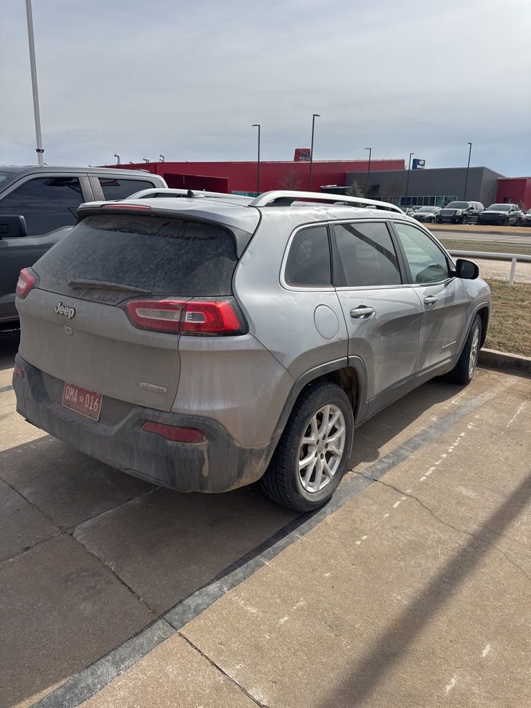 Used 2016 Jeep Cherokee Latitude image 13