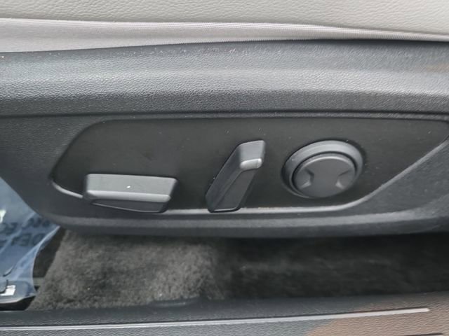 Certified 2024 Hyundai Elantra Limited image 41