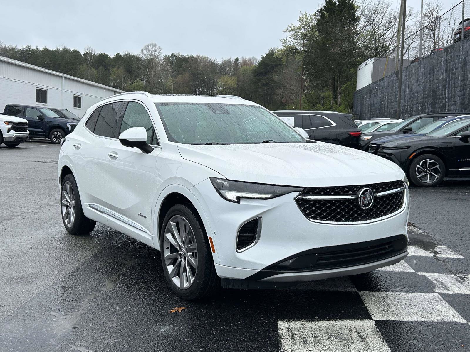 Used 2022 Buick Envision Avenir w/ Technology Package II image 1