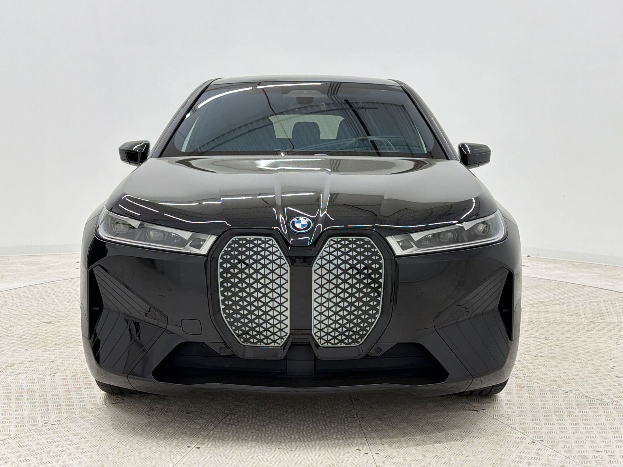 Certified 2023 BMW iX M60 w/ Executive Package image 6