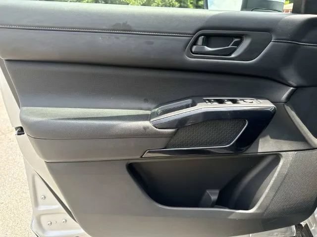 Certified 2025 Nissan Pathfinder SV AWD/4WD image 31