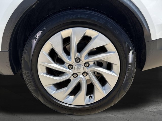 Used 2024 Land Rover Discovery S AWD/4WD image 24