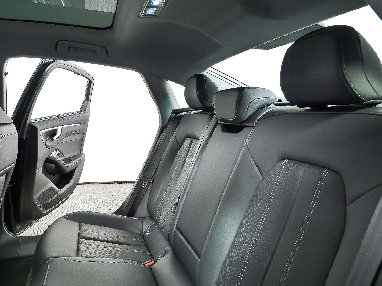 New 2026 Audi A6 Premium Plus AWD/4WD image 23