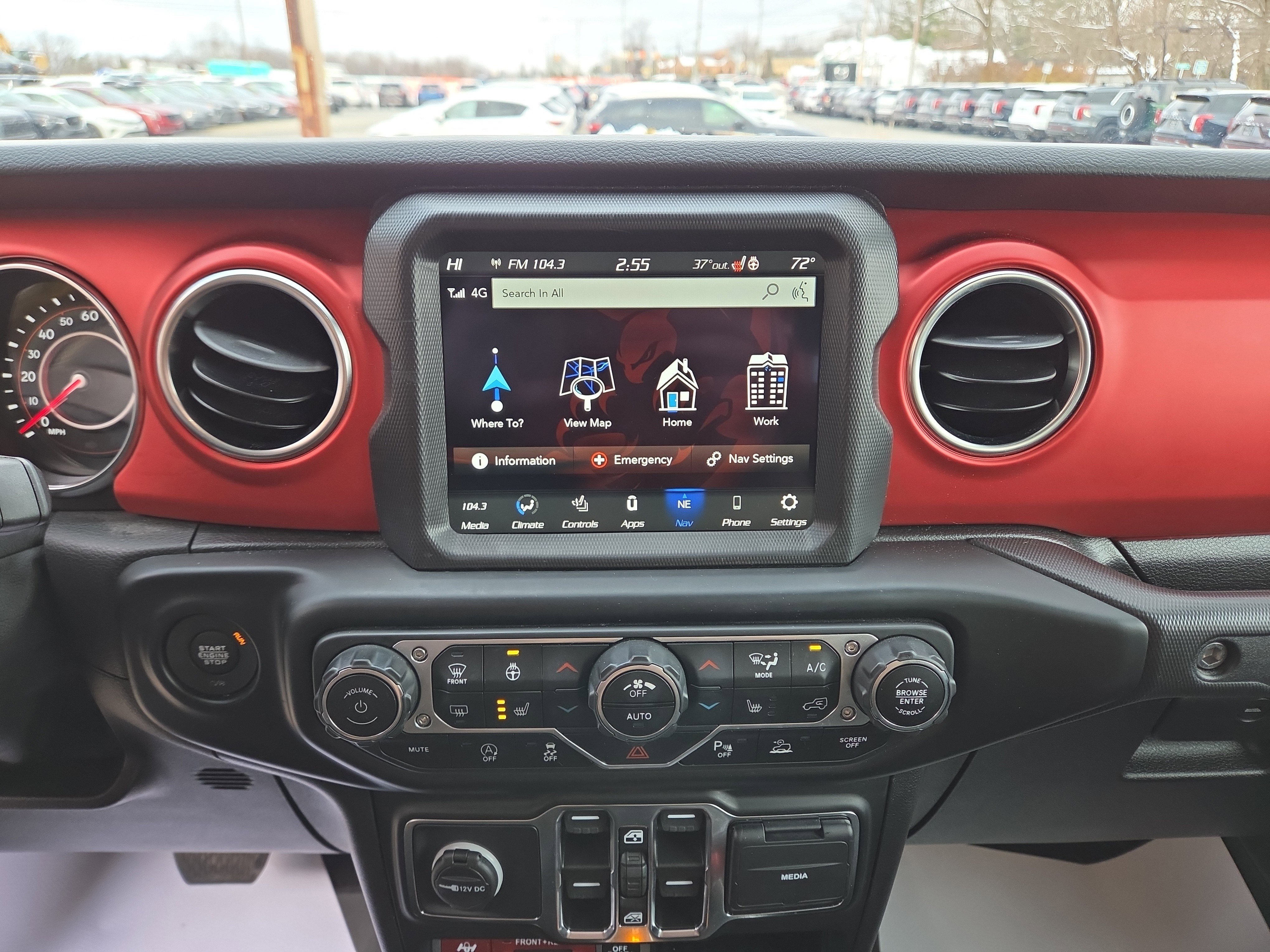 Used 2022 Jeep Gladiator Rubicon w/ Cold Weather Group image 25