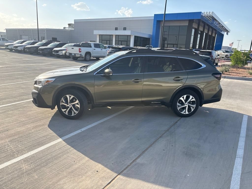 Used 2020 Subaru Outback Limited w/ Popular Package #2 AWD/4WD image 2