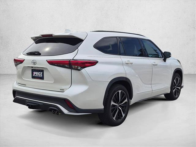 Used 2021 Toyota Highlander XSE FWD image 5
