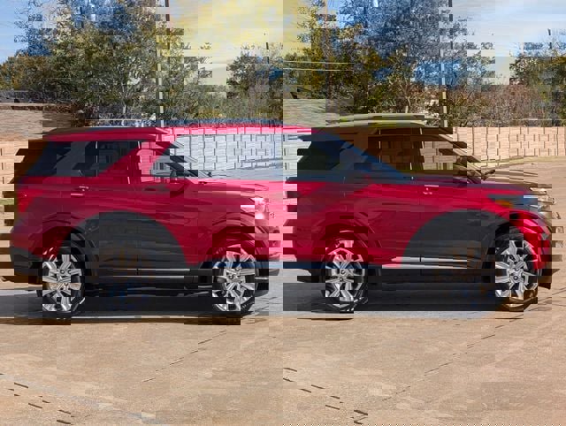 Used 2020 Ford Explorer Limited image 3