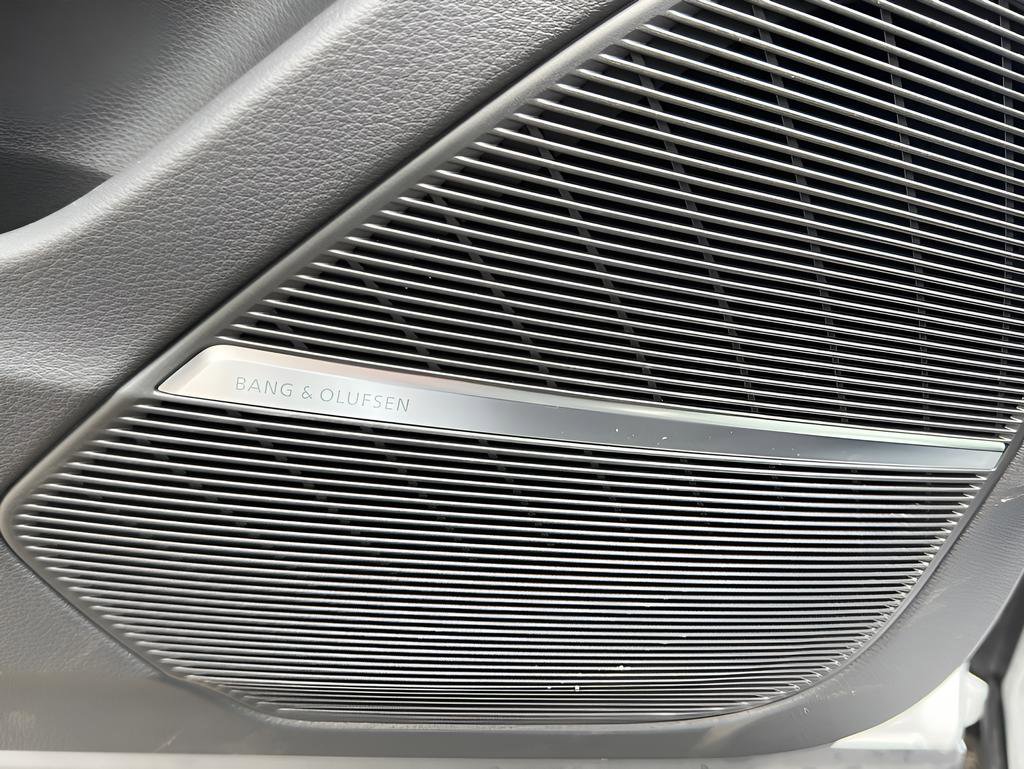 New 2026 Audi SQ8 Prestige AWD/4WD image 13