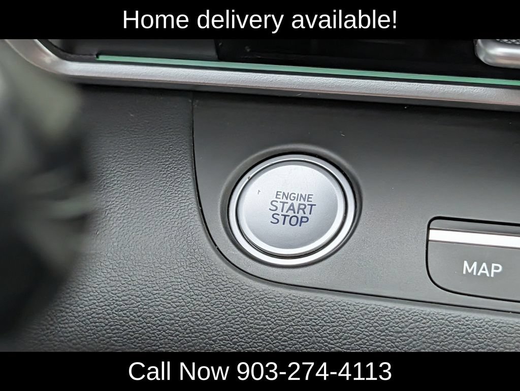 Used 2025 Hyundai Elantra SEL FWD image 21