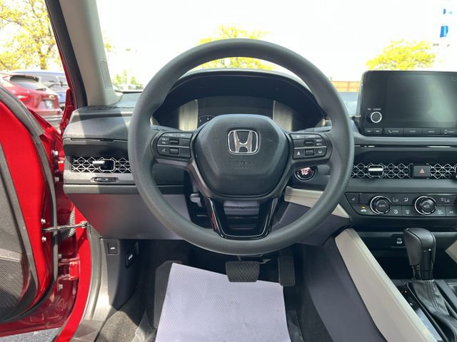 Used 2025 Honda Accord SE image 13