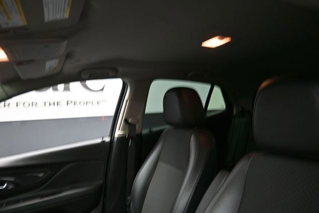 Used 2020 Buick Encore Preferred FWD image 17