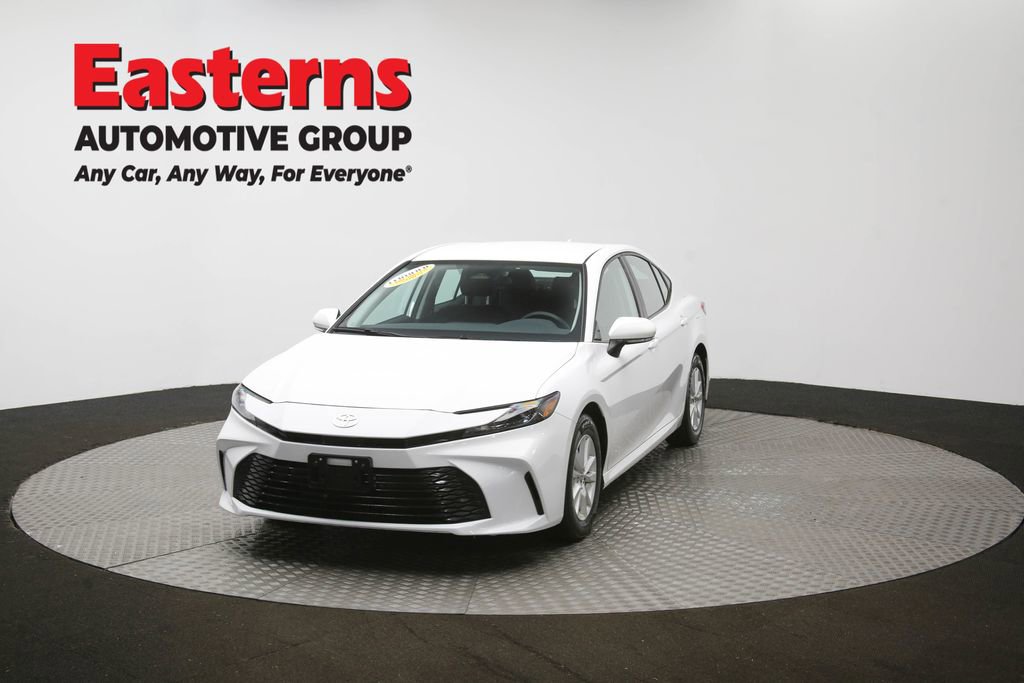 Used 2025 Toyota Camry LE image 54
