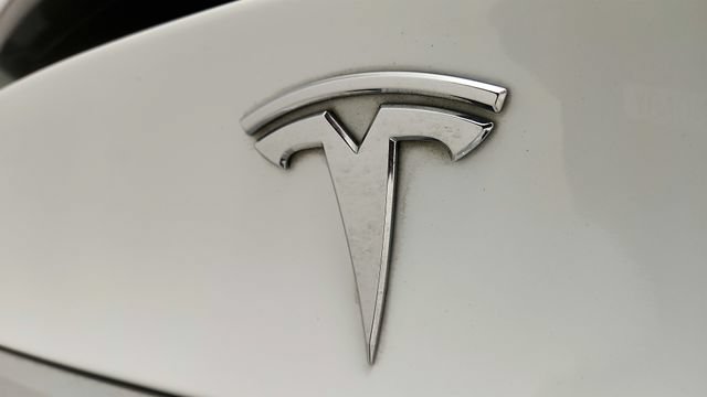 Used 2018 Tesla Model X 75D AWD/4WD image 35