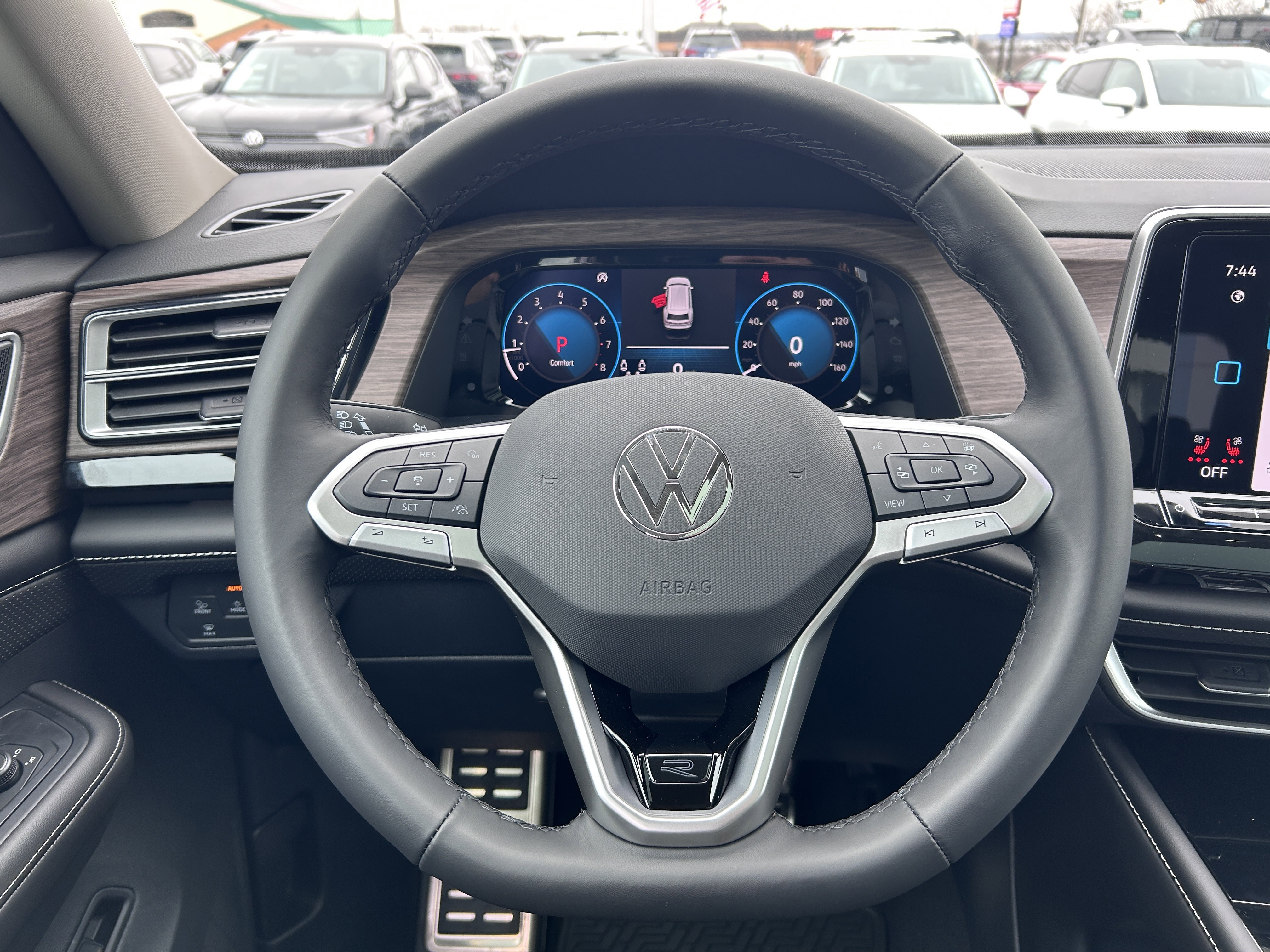 New 2026 Volkswagen Atlas SEL Premium R-Line image 11