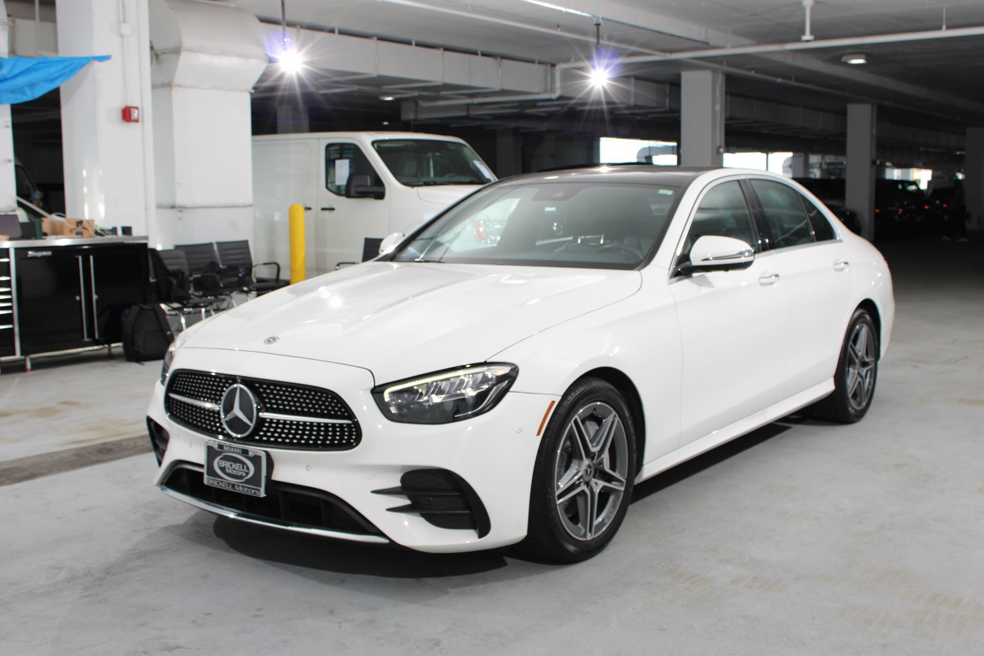 Used 2023 Mercedes-Benz E 350 4MATIC Sedan video 4