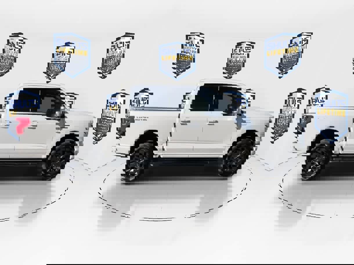 Used 2022 Ford F150 Lightning Lariat image 10