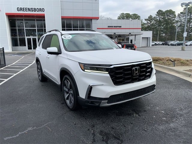 Used 2023 Honda Pilot Elite image 2