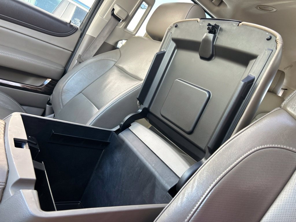 Used 2016 GMC Yukon SLT w/ HD Trailering Package RWD image 38