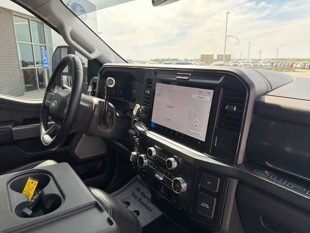Used 2025 Ford F350 Lariat w/ Chrome Package AWD/4WD image 32